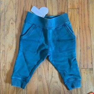Pants 6 to 12 mo